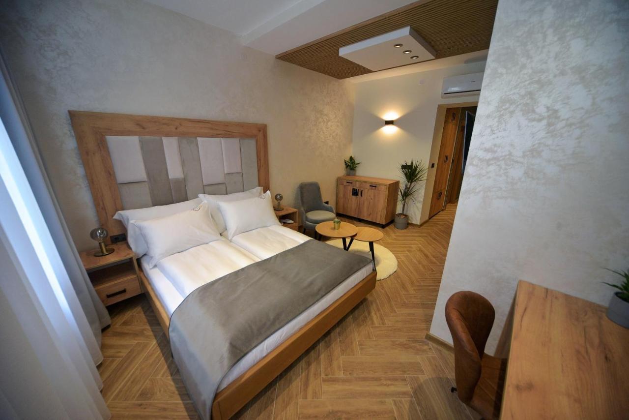 Corso Rooms City Centre Novi Sad Extérieur photo