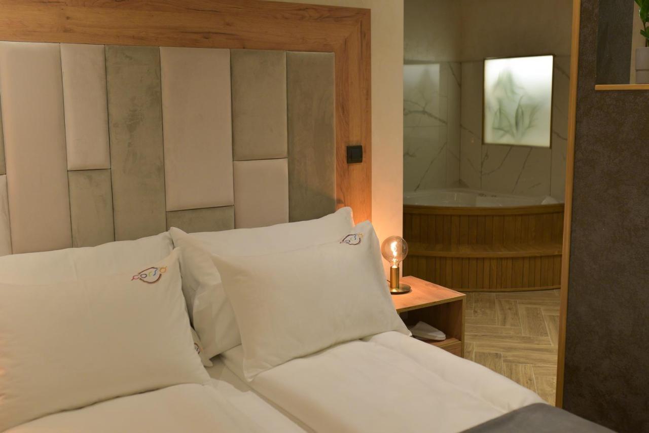 Corso Rooms City Centre Novi Sad Extérieur photo