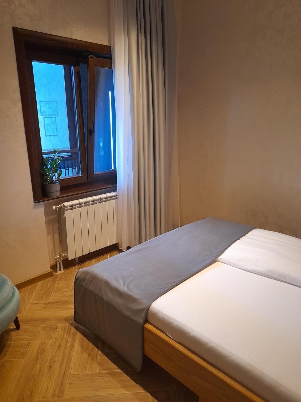 Corso Rooms City Centre Novi Sad Chambre photo